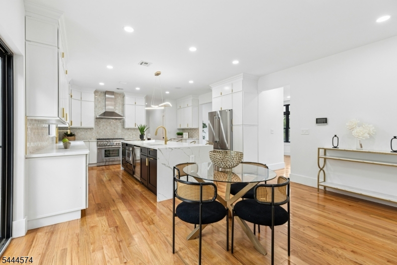 170 Johnston Drive Ext