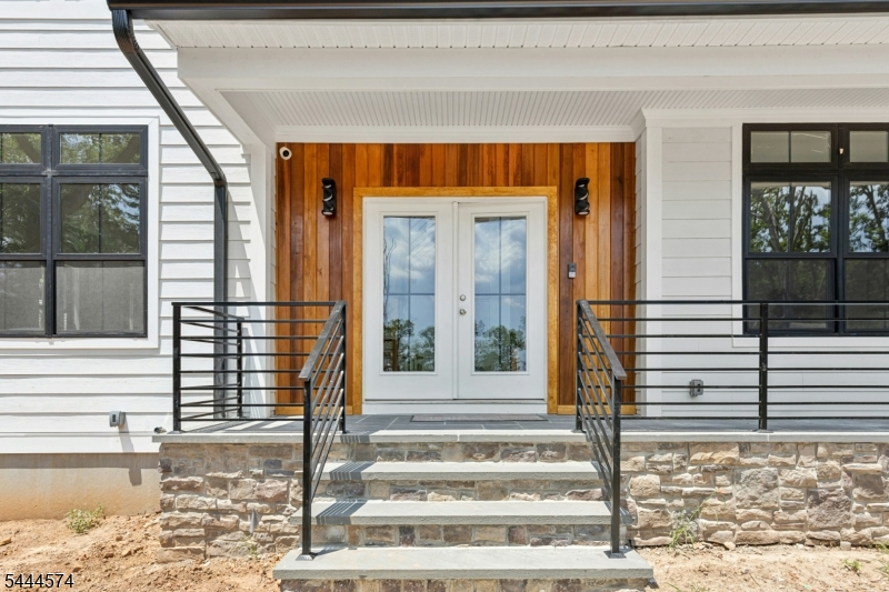 170 Johnston Drive Ext