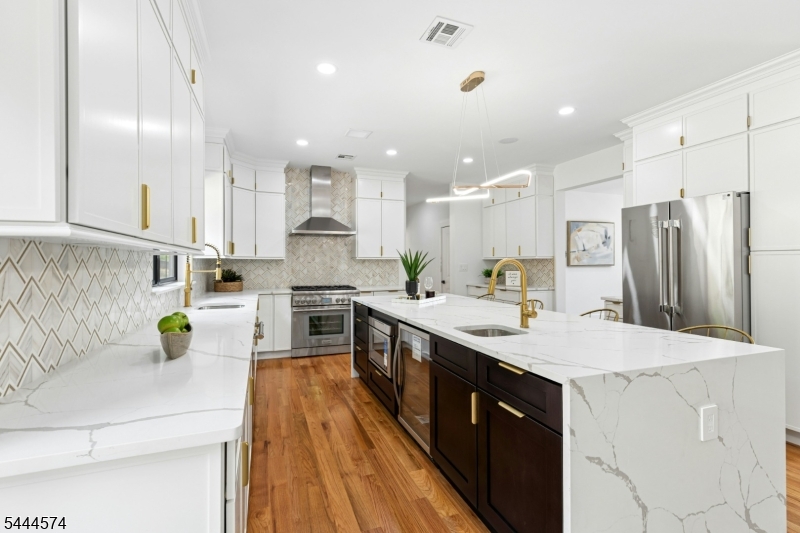 170 Johnston Drive Ext