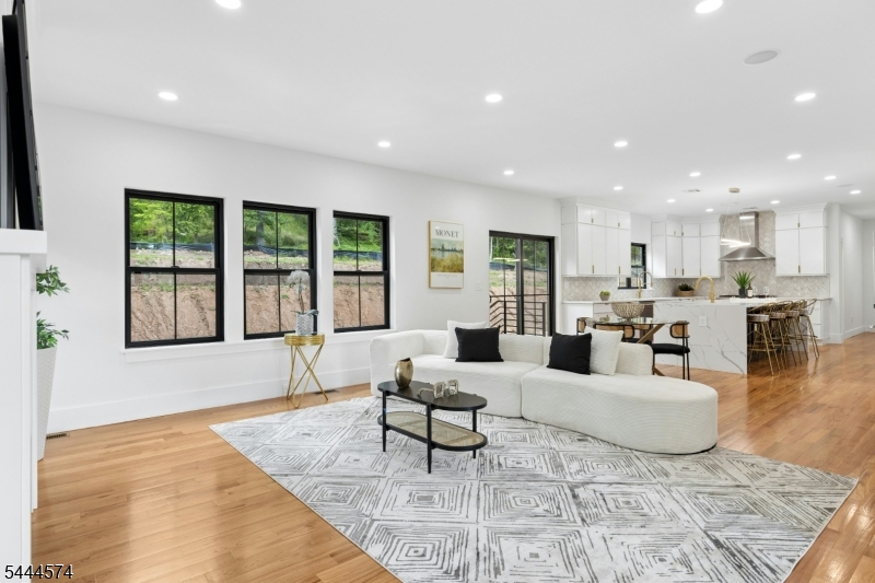 170 Johnston Drive Ext