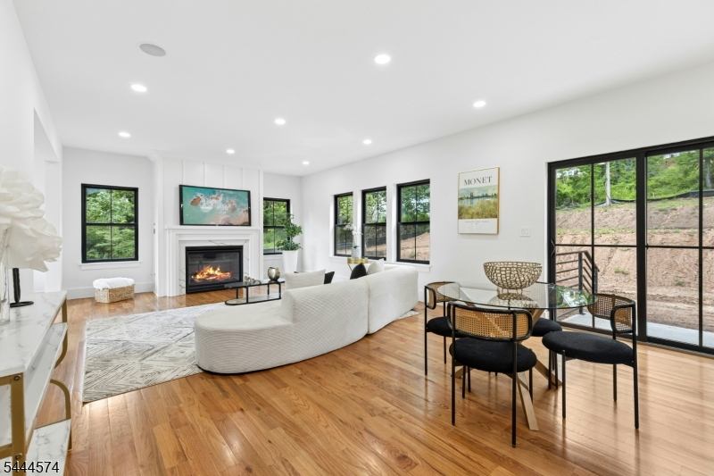 170 Johnston Drive Ext