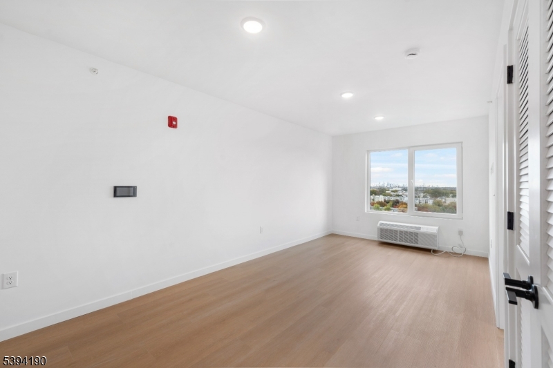 768 Bergen St 4C