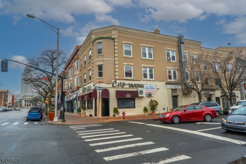 1109 Elizabeth Ave