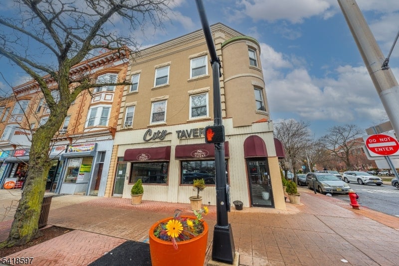 1109 Elizabeth Ave