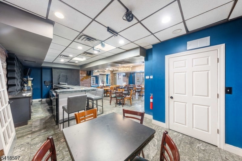 1109 Elizabeth Ave