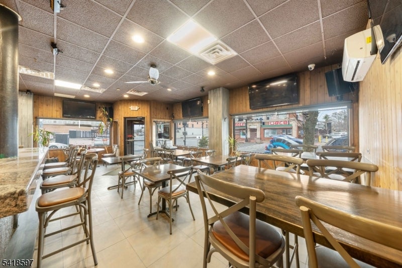1109 Elizabeth Ave