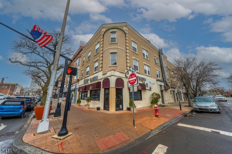 1109 Elizabeth Ave