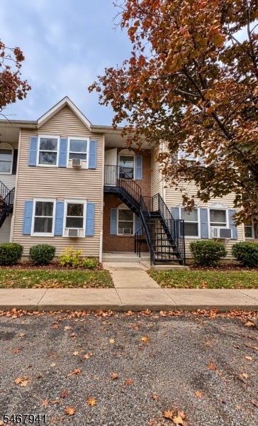 48 Ann St