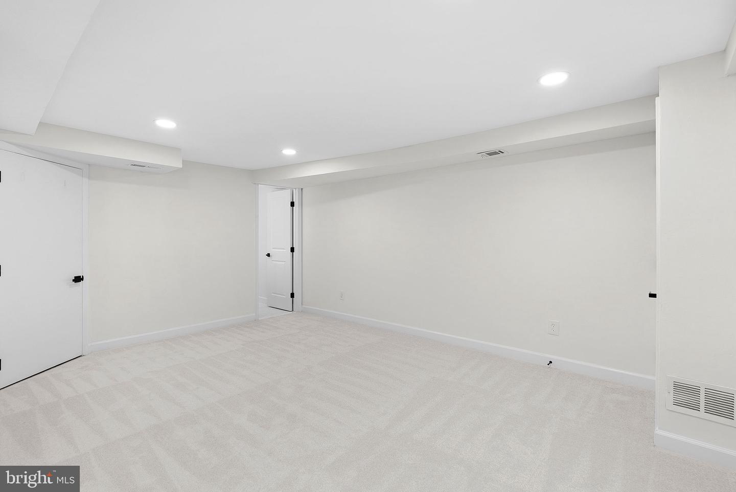 241 Evans Ln
