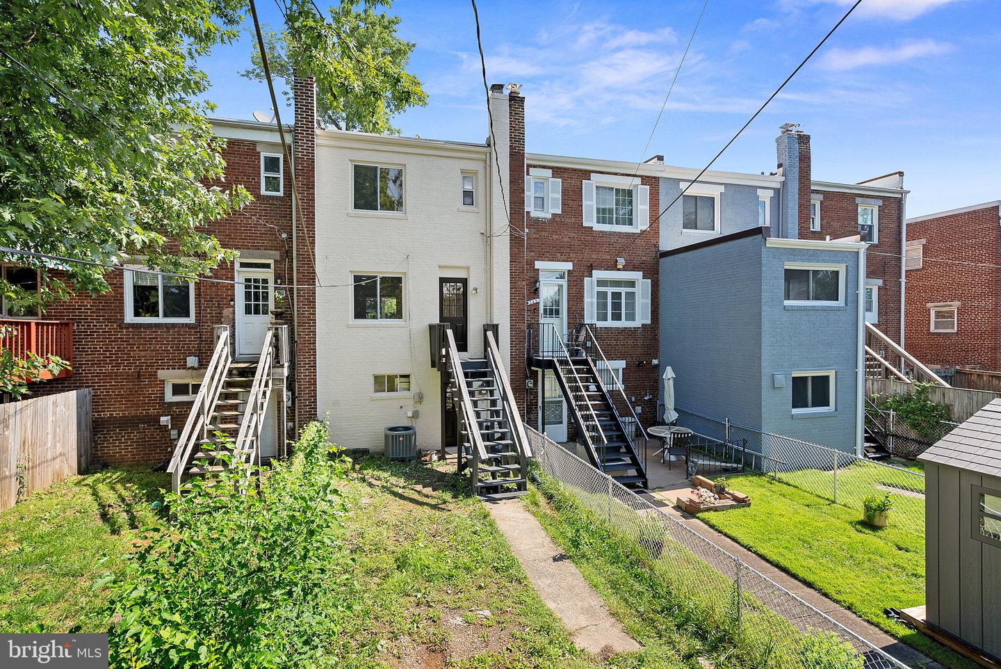 241 Evans Ln