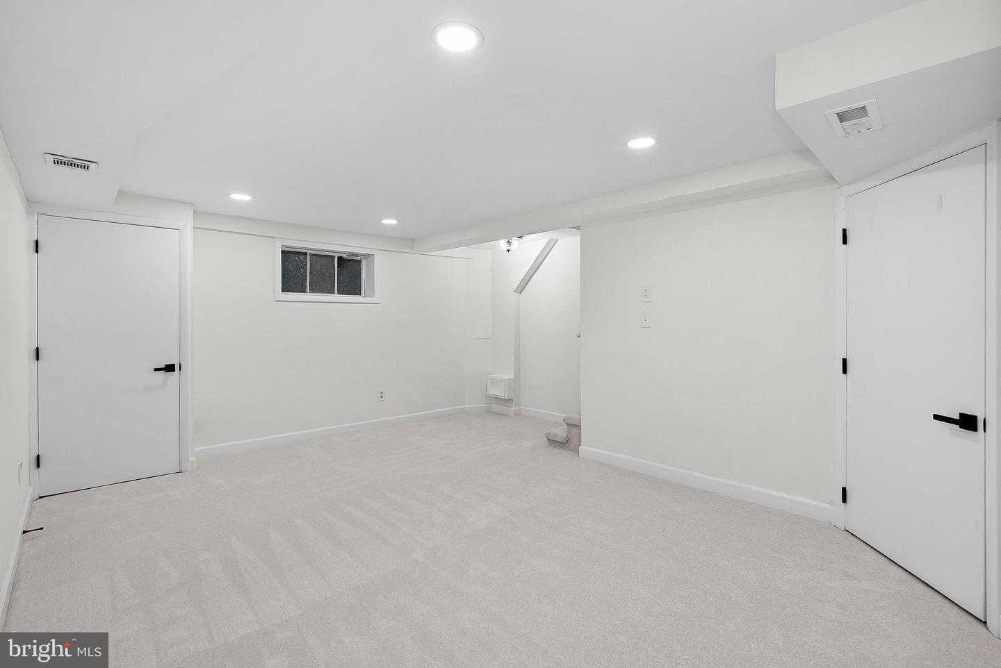 241 Evans Ln