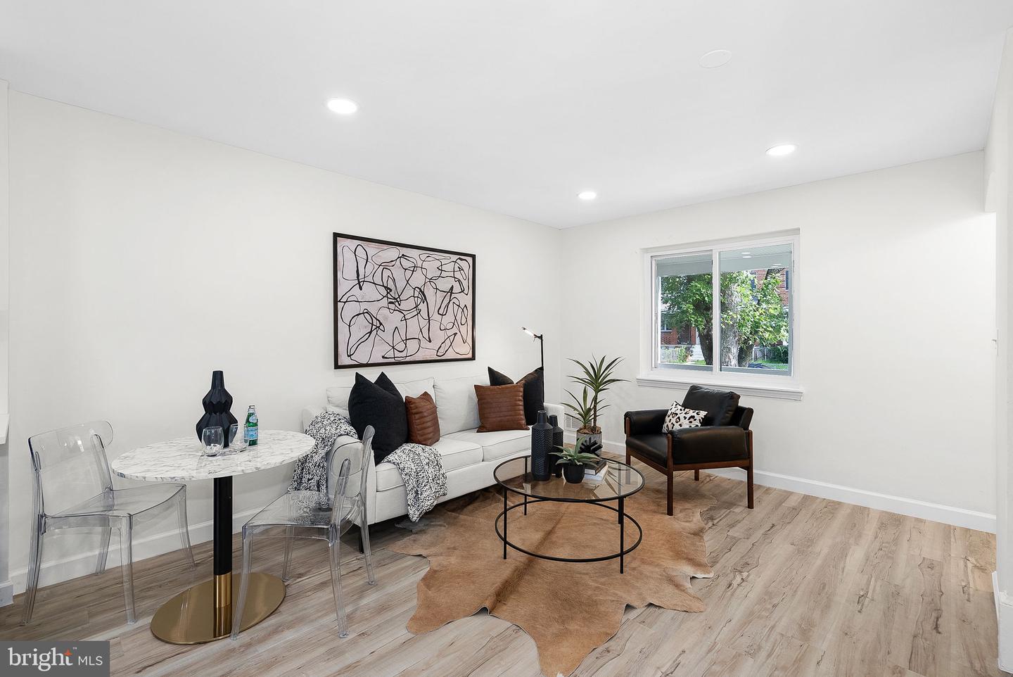 241 Evans Ln