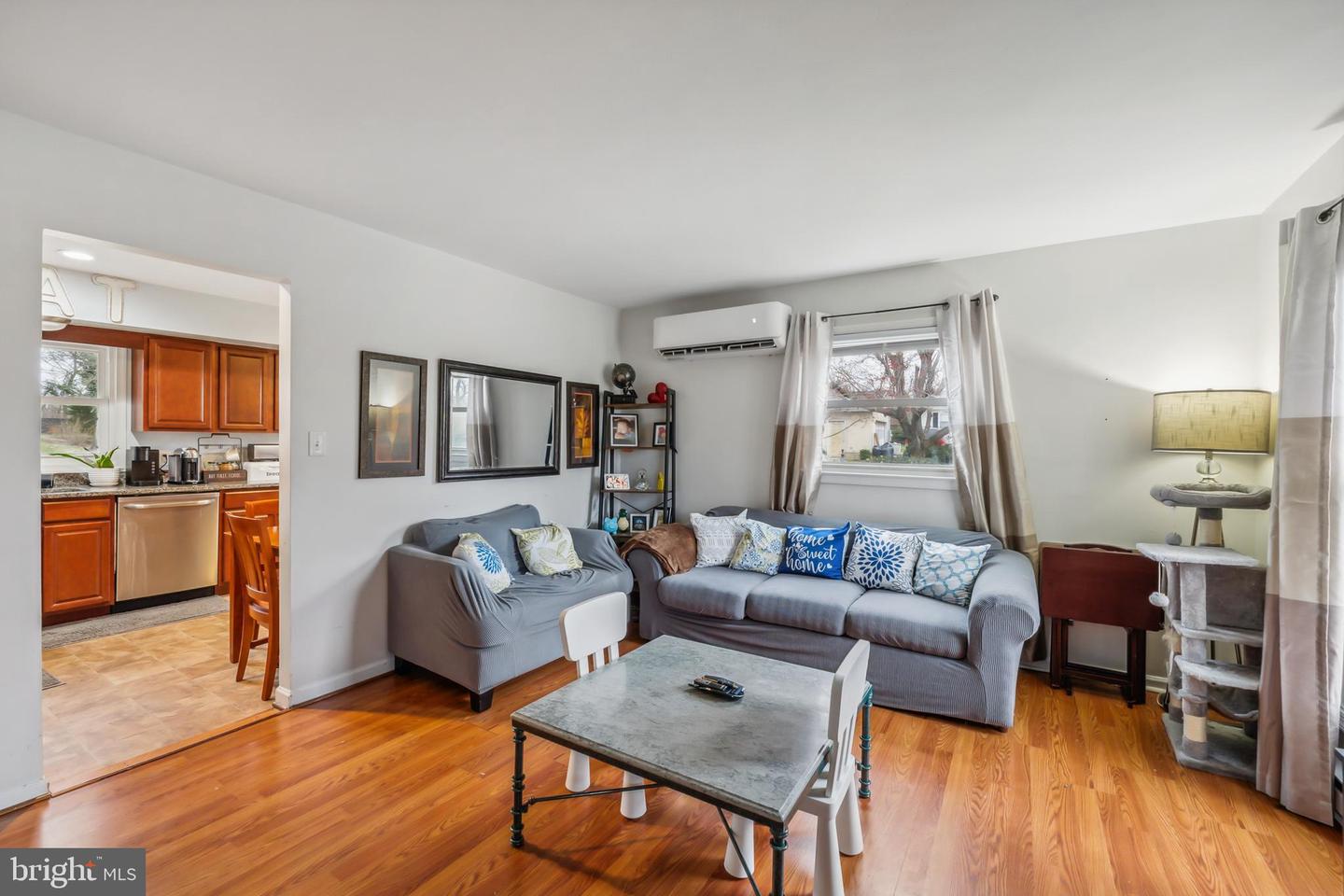 219 Josephine St