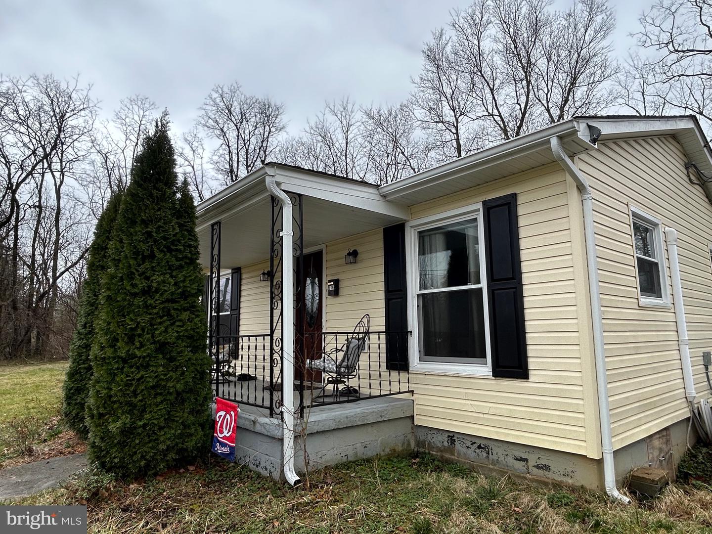 219 Josephine St