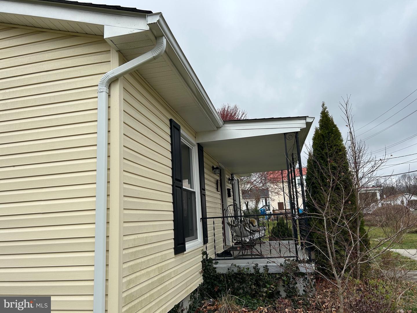 219 Josephine St