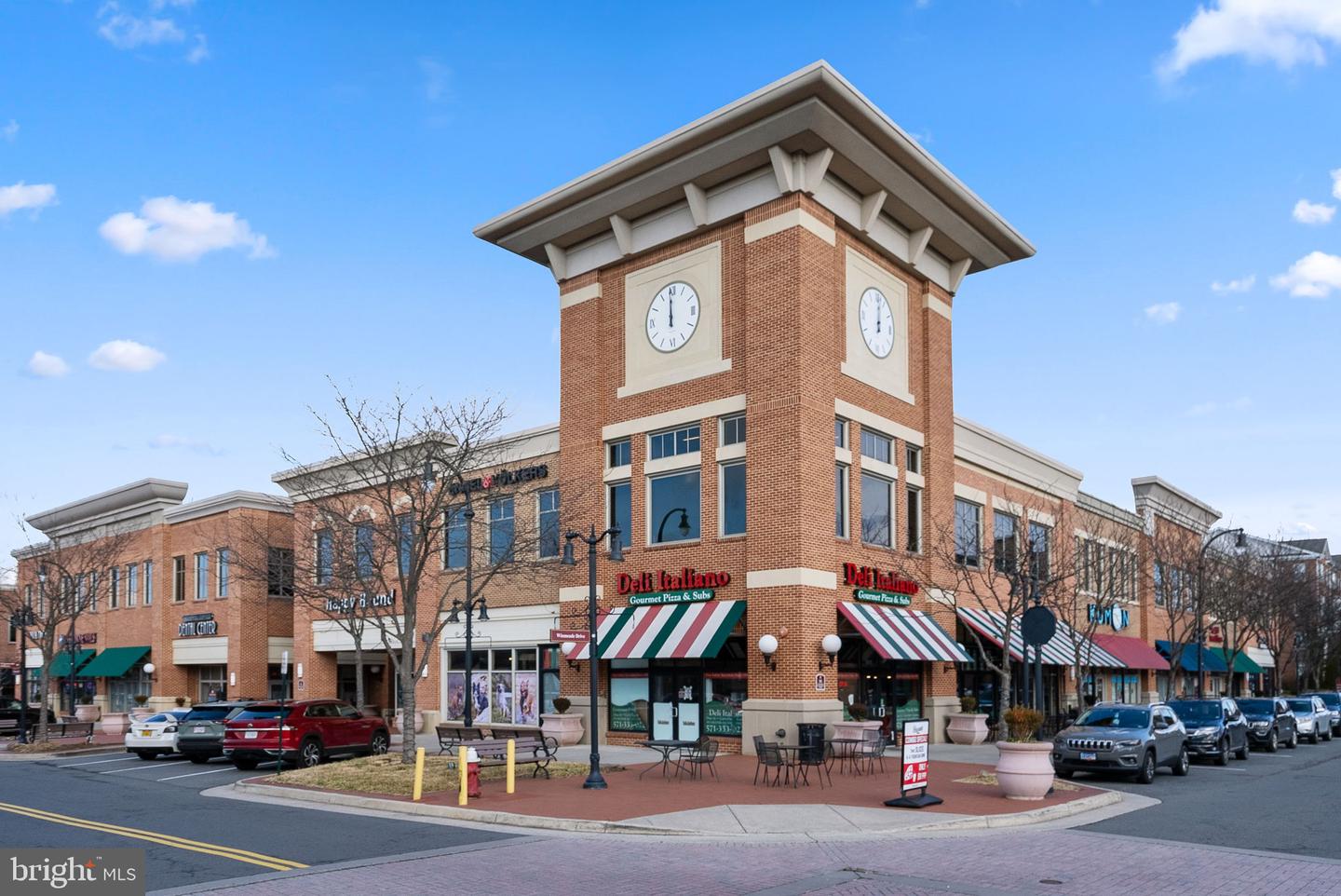 43608 Hampshire Crossing Sq