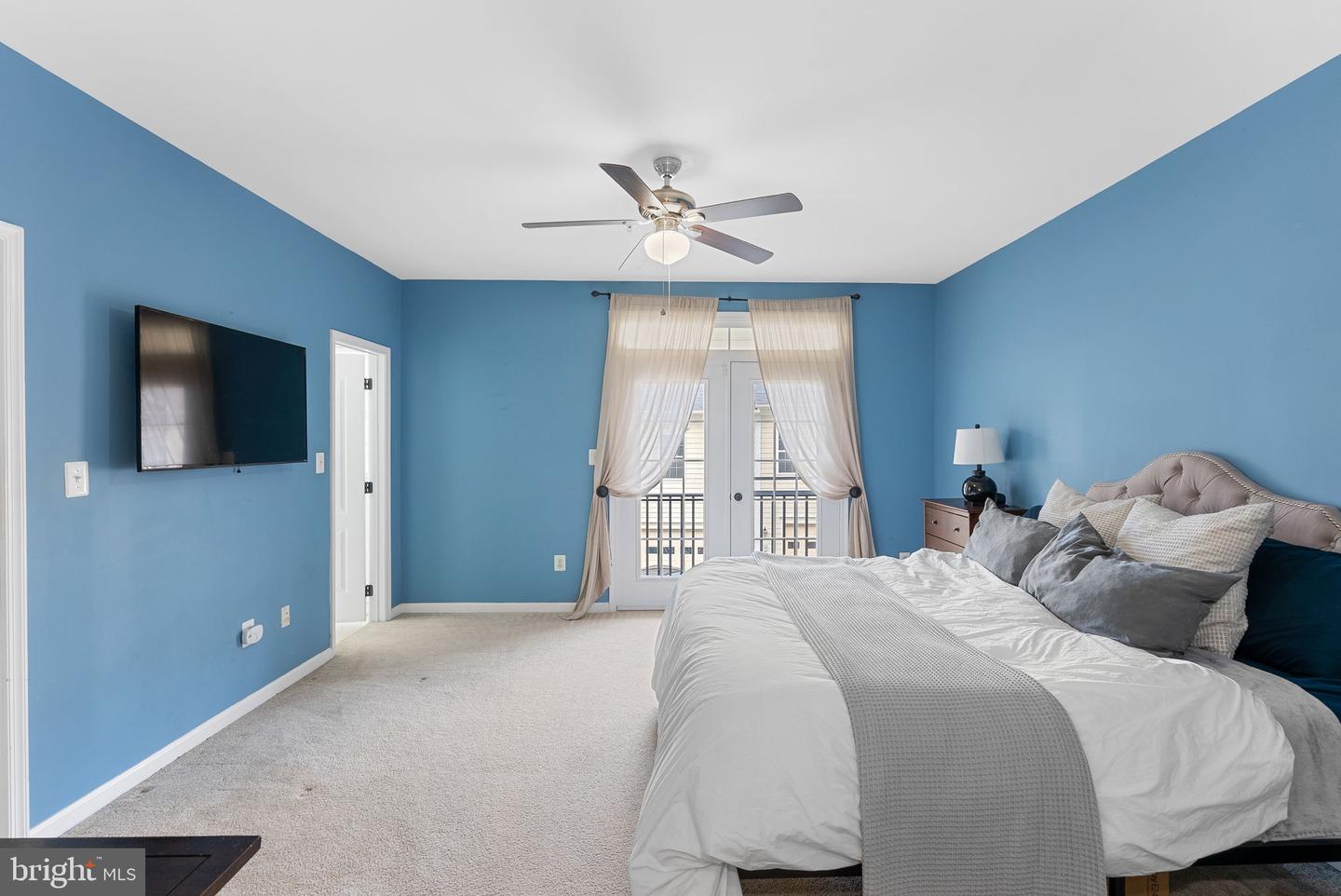 43608 Hampshire Crossing Sq
