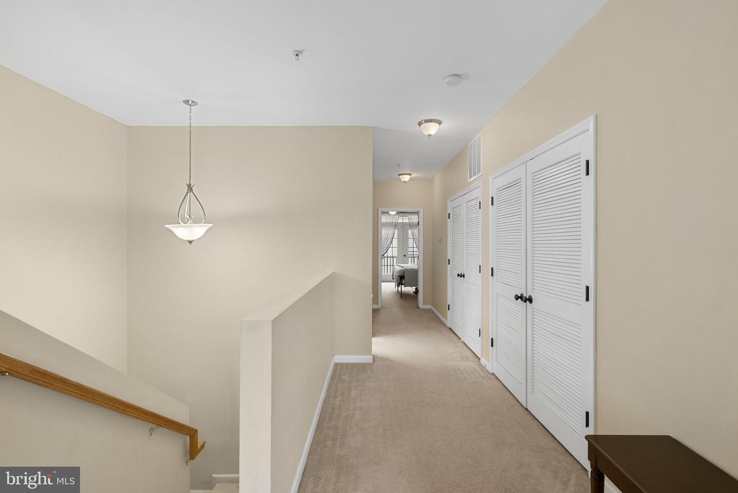 43608 Hampshire Crossing Sq