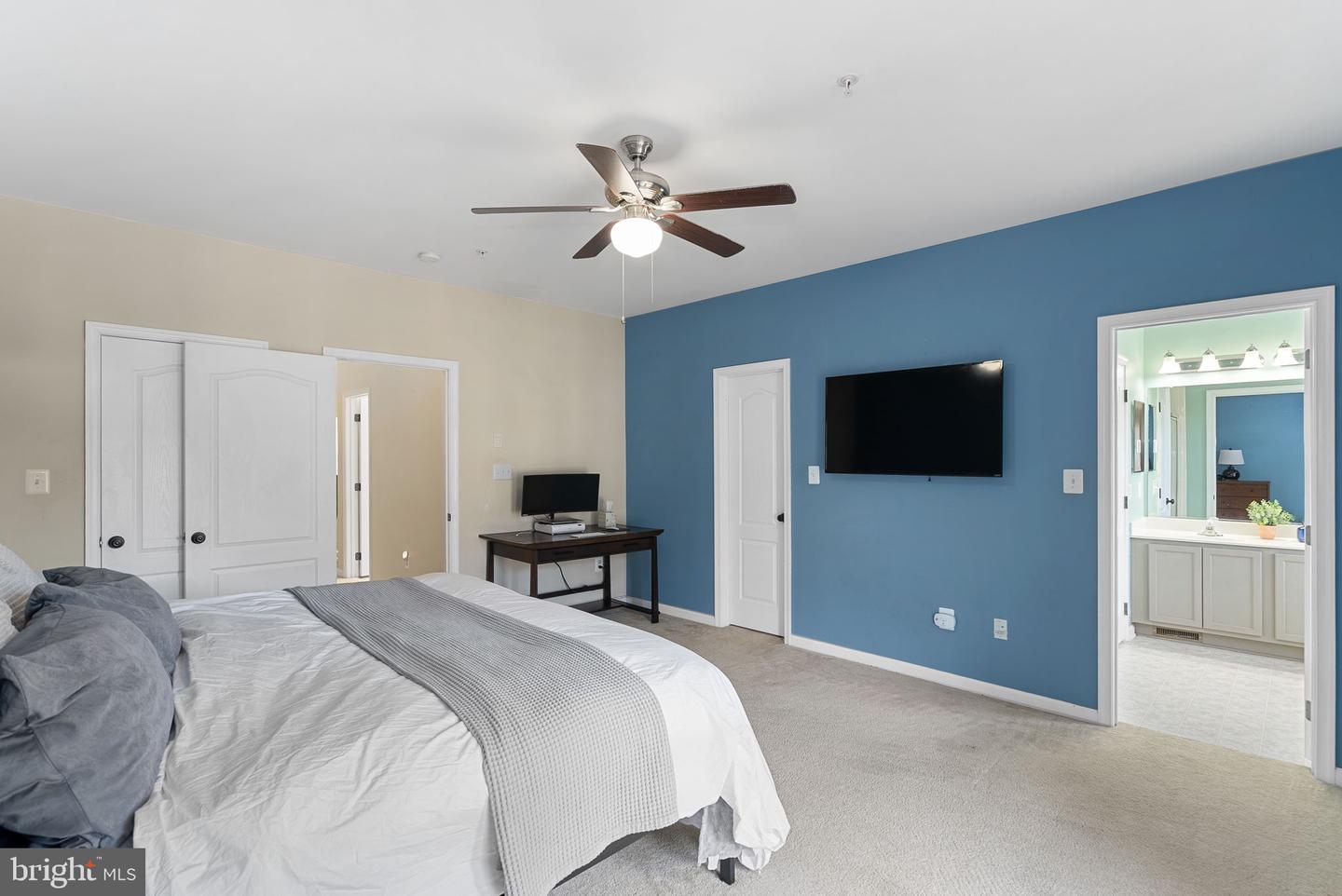 43608 Hampshire Crossing Sq