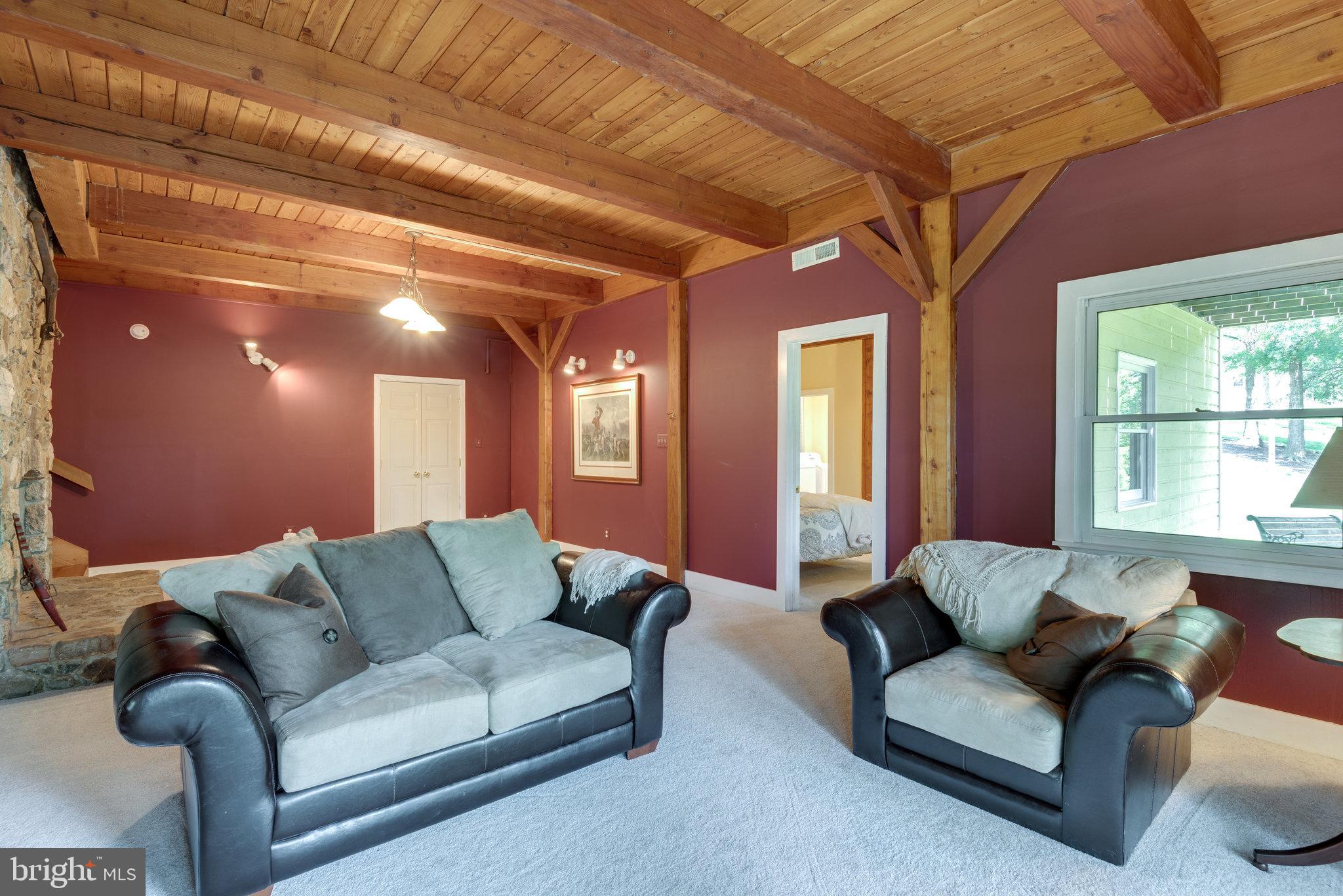 34917 Snickersville Tpke