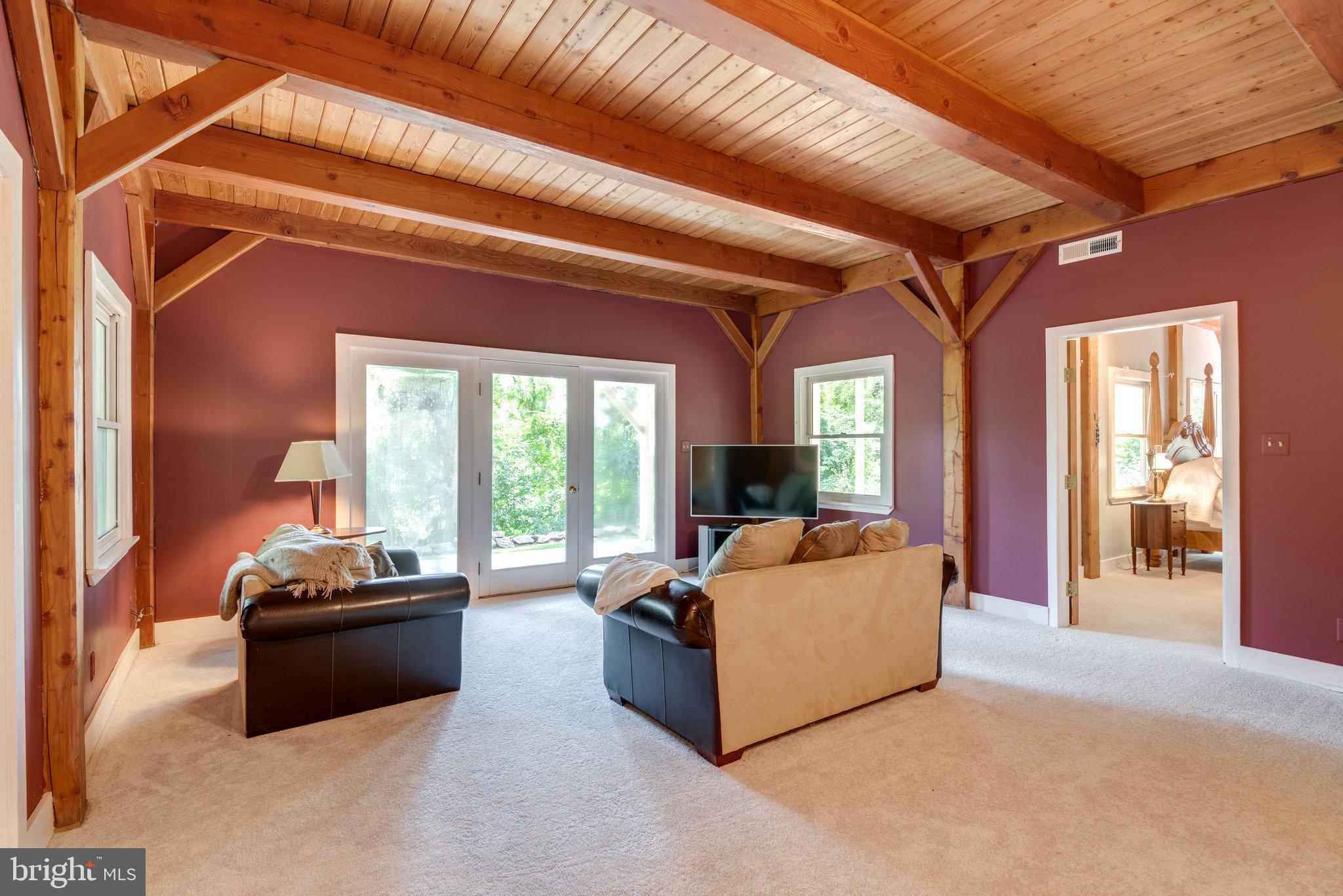 34917 Snickersville Tpke