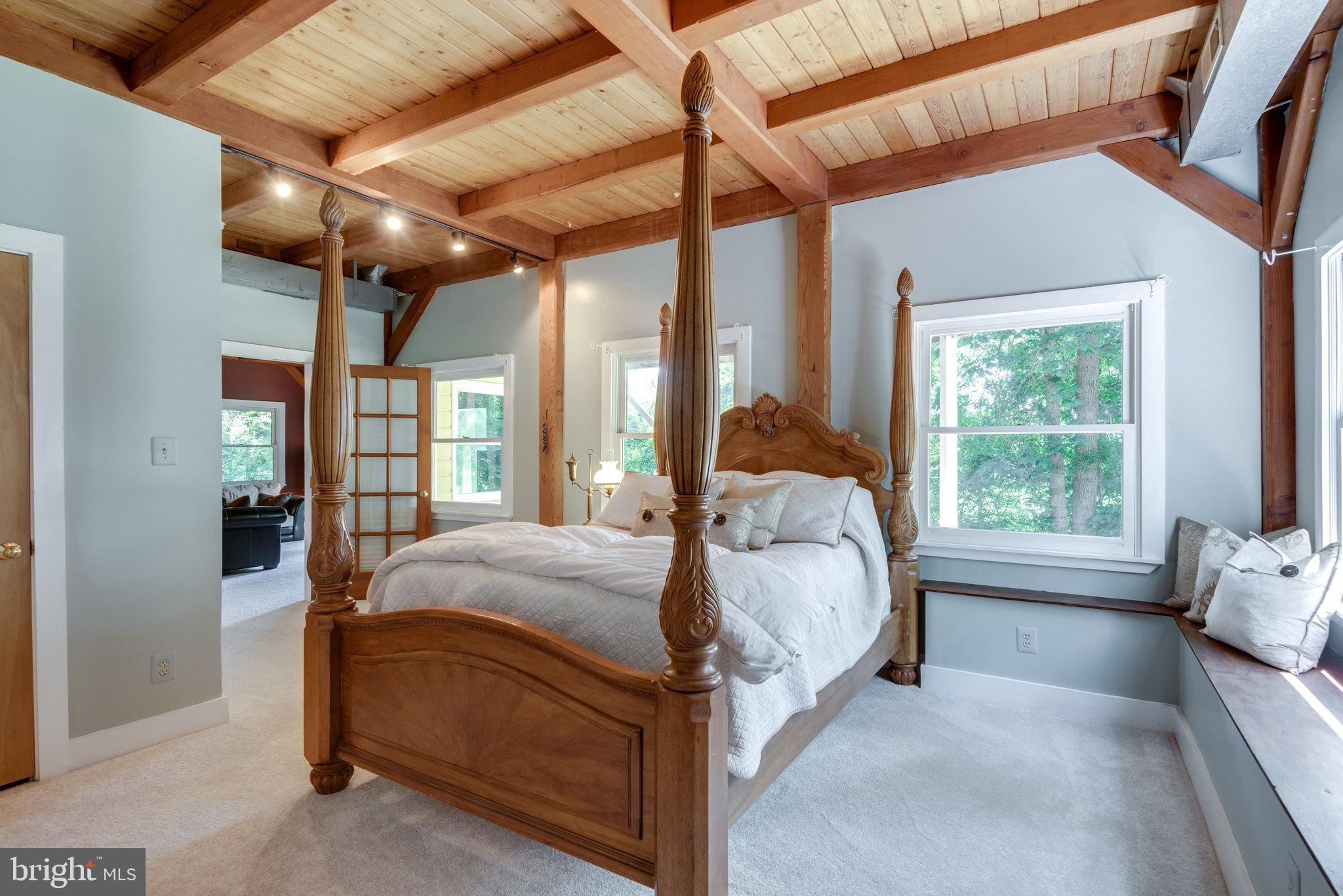 34917 Snickersville Tpke