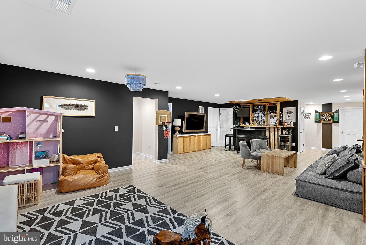 18424 Presidio Pl