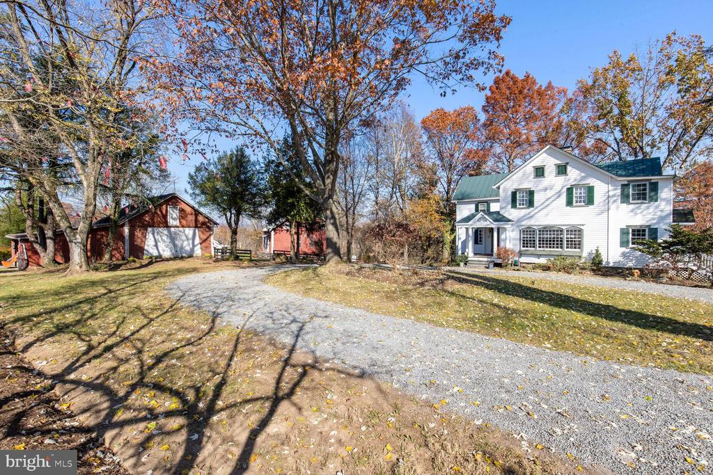 39595 Weatherlea Farm Ln