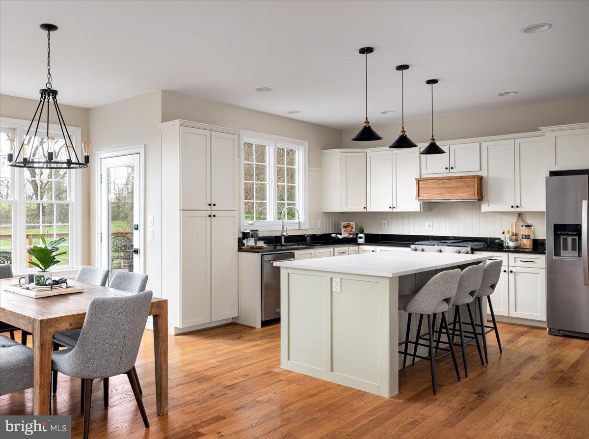 38023 Sayre Ct
