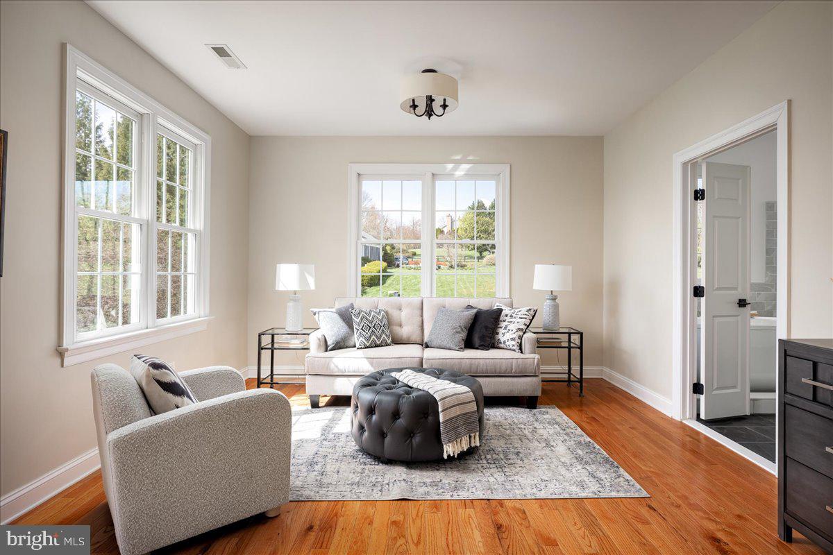 38023 Sayre Ct