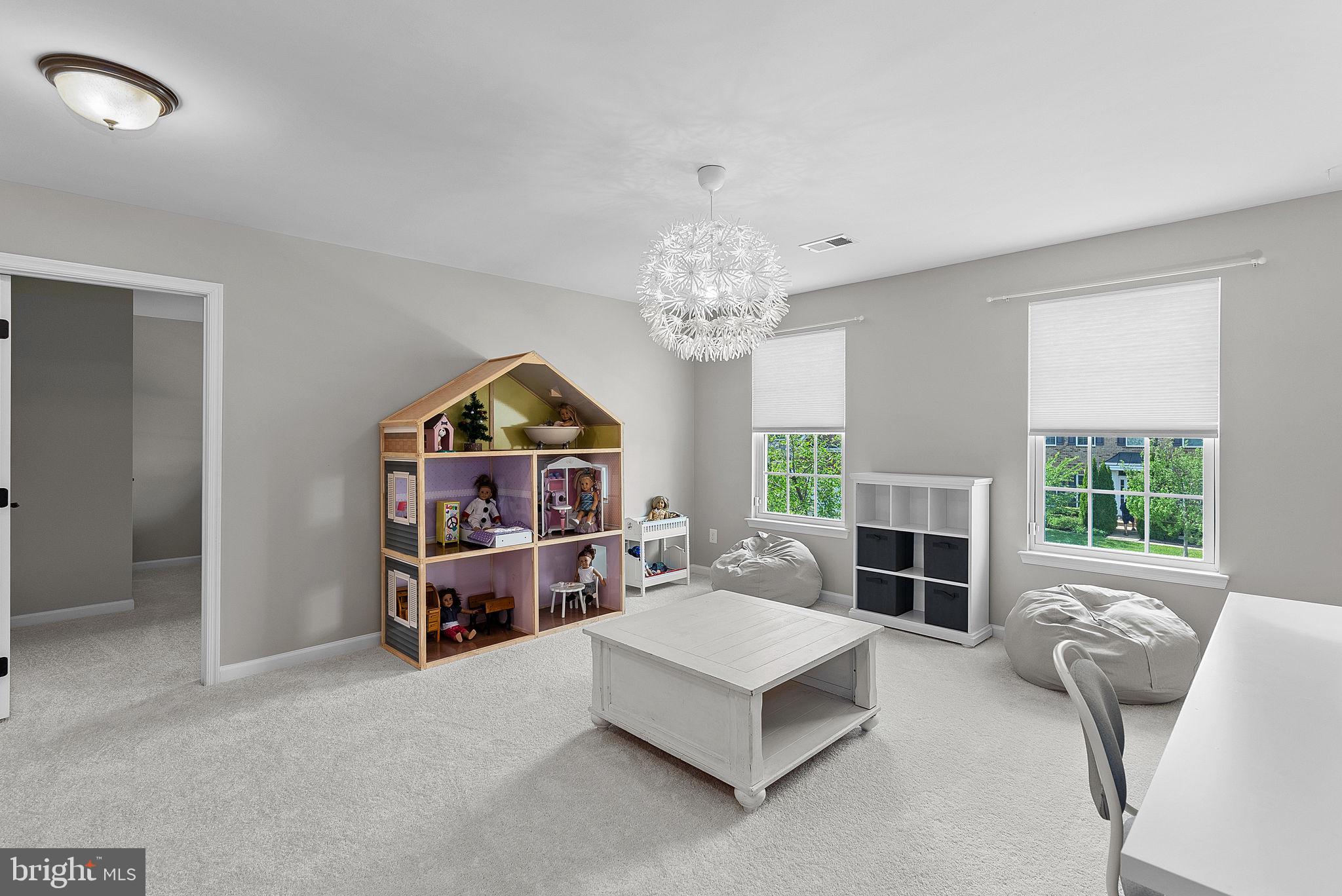 25912 Royston Pass Cir