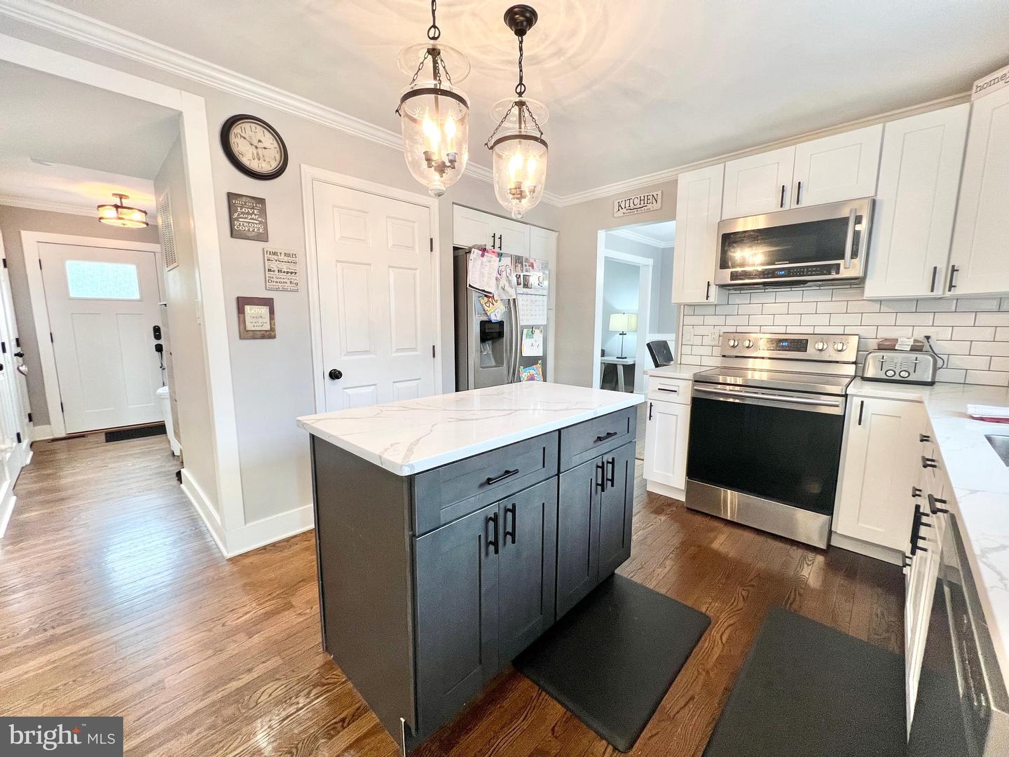 42909 SECRETARIAT CT