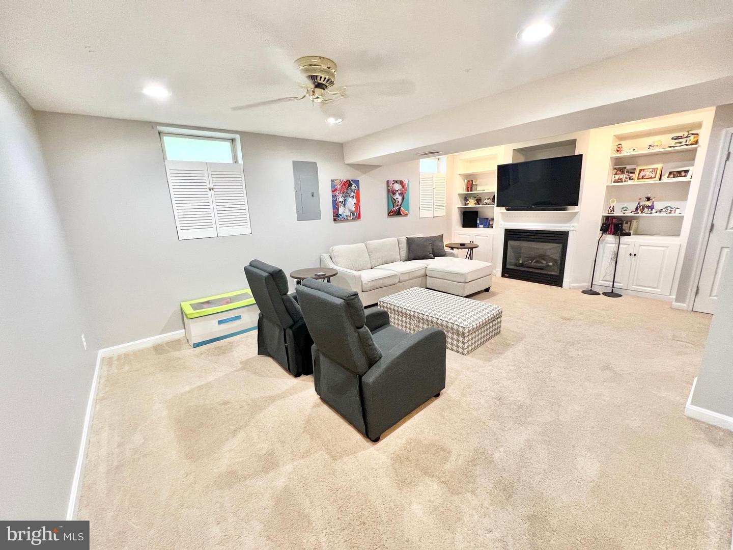 42909 SECRETARIAT CT