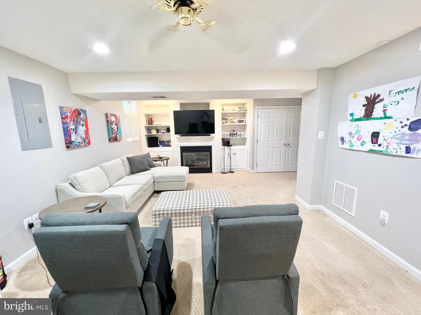 42909 SECRETARIAT CT