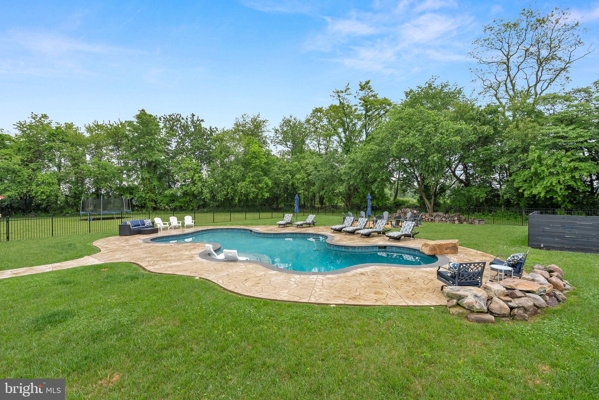 13878 Bronco Ln