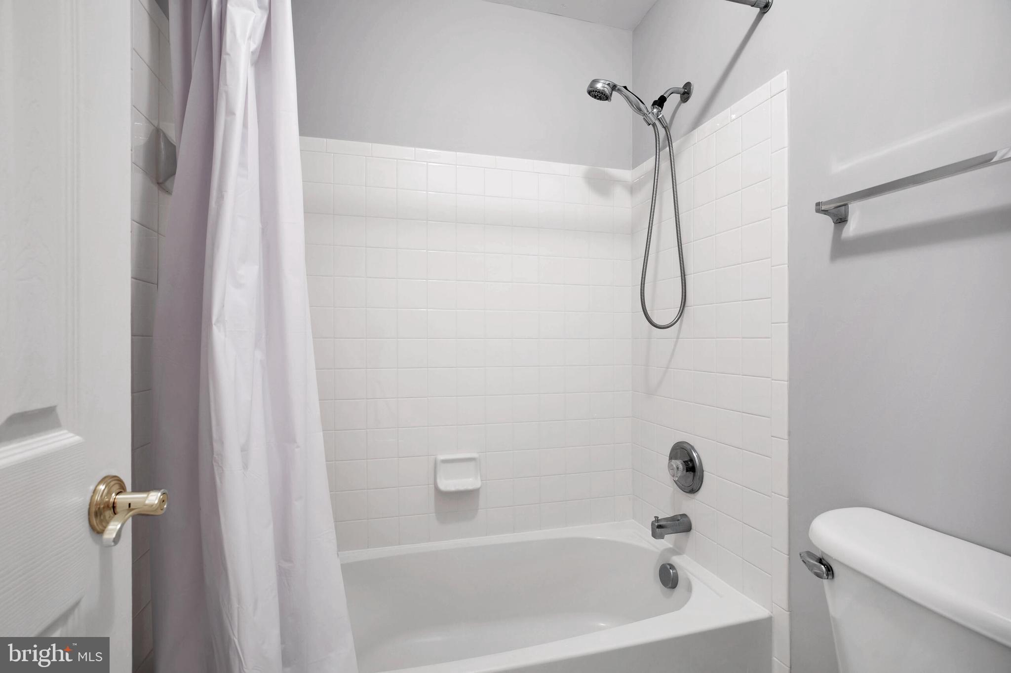 42433 GREENSIDE DRIVE