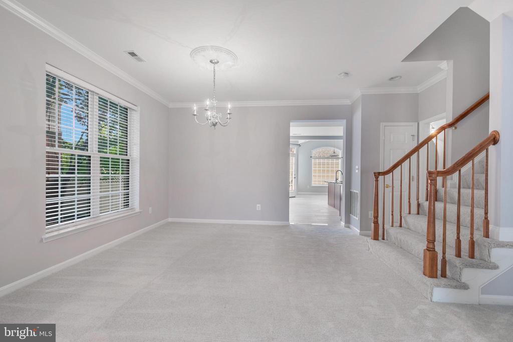42433 GREENSIDE DRIVE