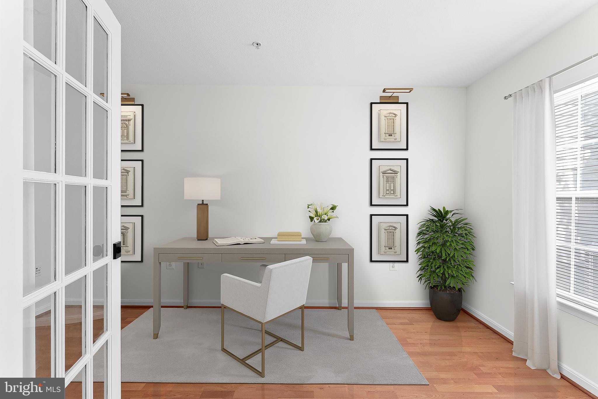 21763 Dragons Green Sq