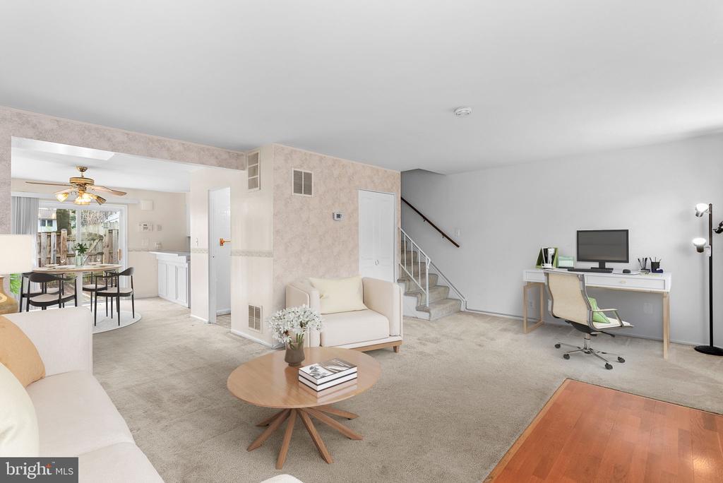 220 N Baylor Dr