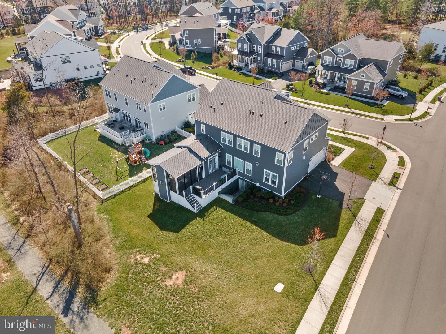 24580 Wateroak Pl