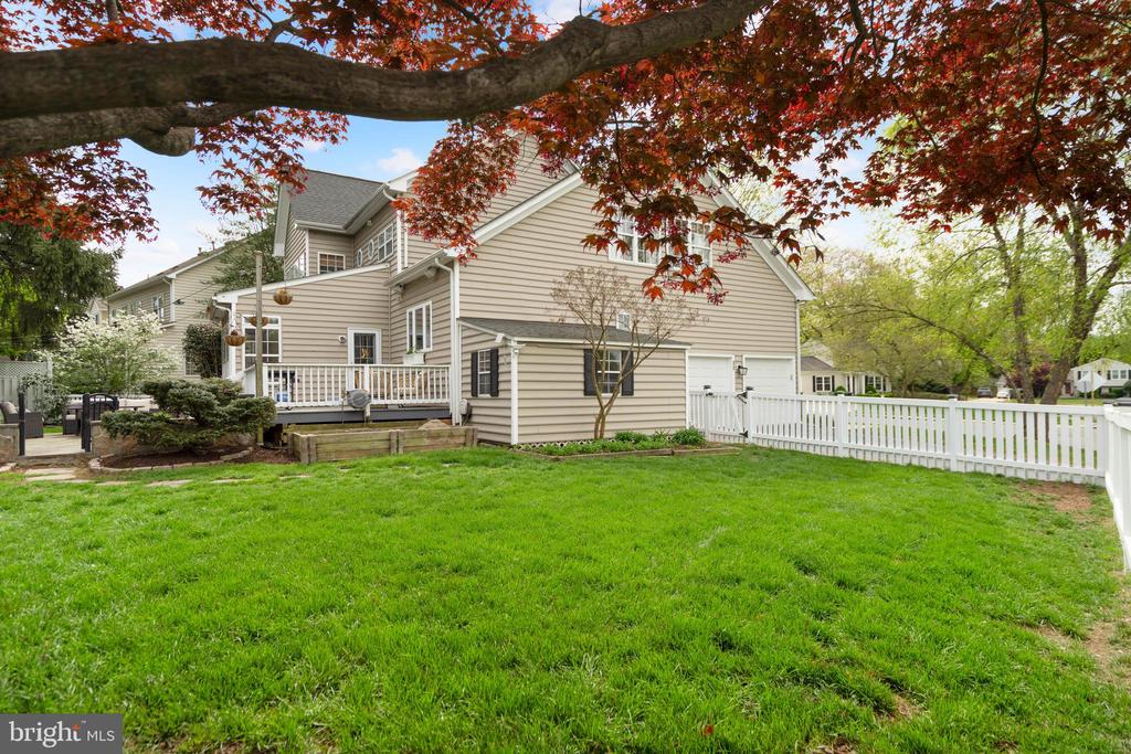 317 Ayrlee Ave NW