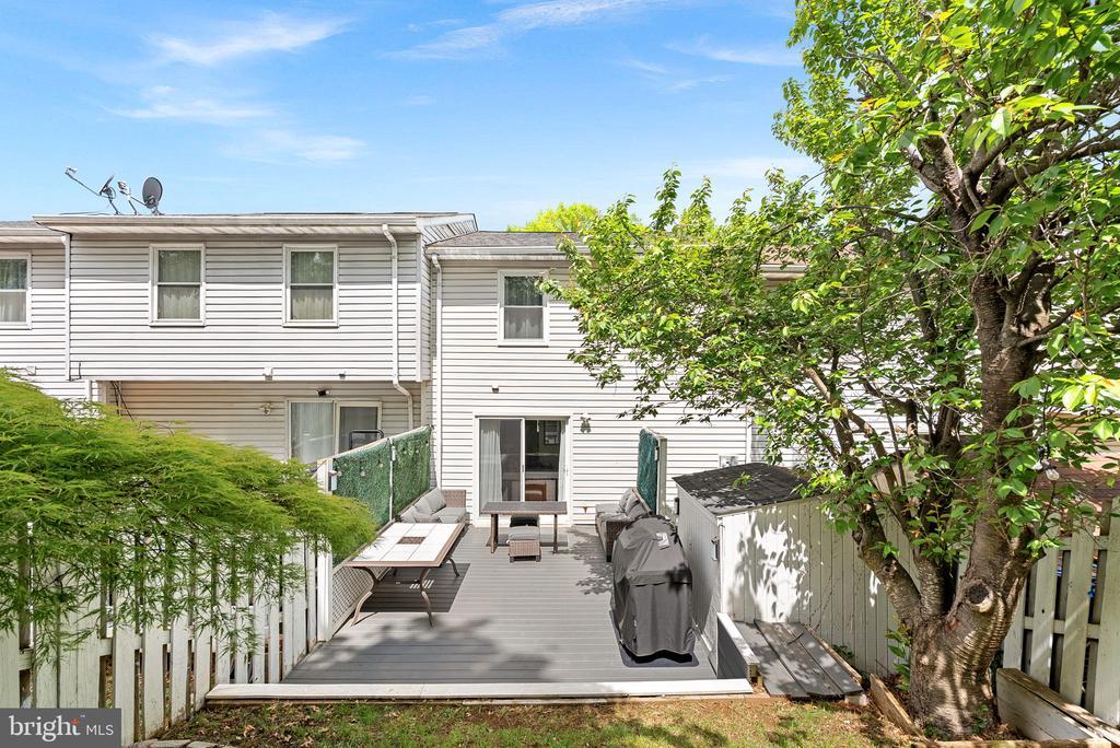 105 Nottoway St SE