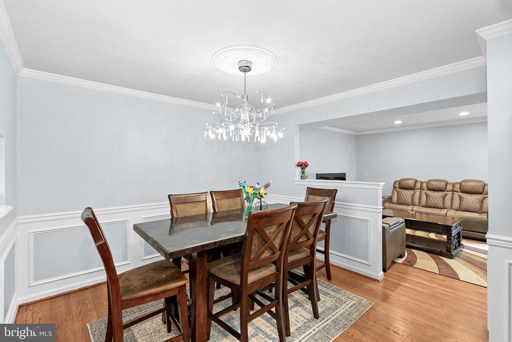 105 Nottoway St SE