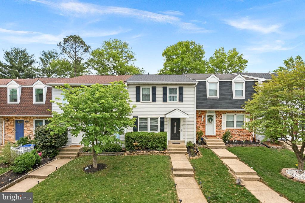 105 Nottoway St SE