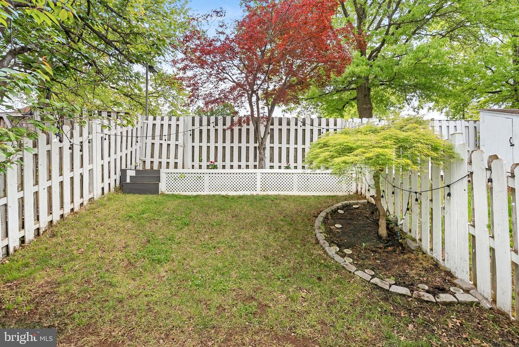 105 Nottoway St SE
