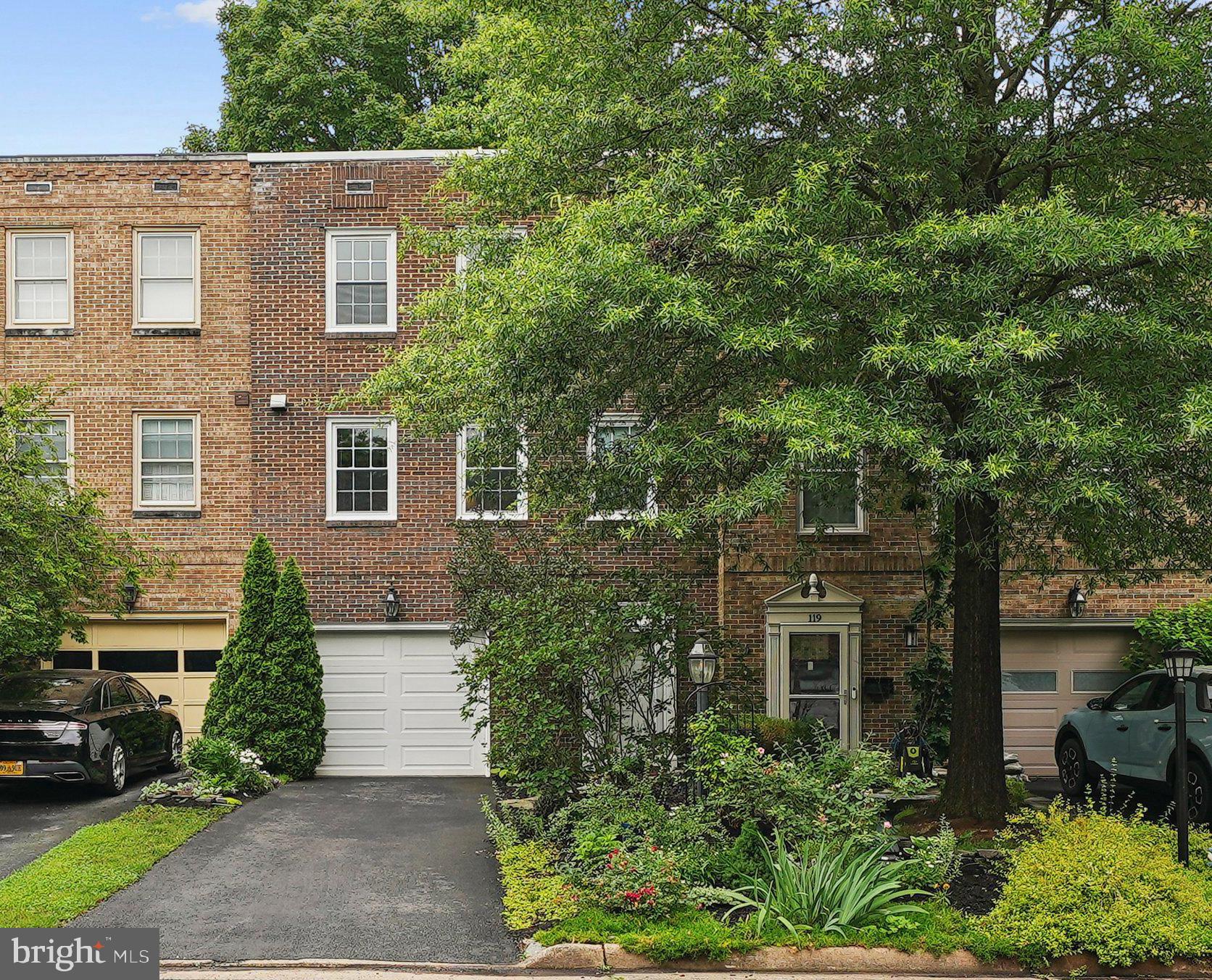 121 HARRISON STREET NE