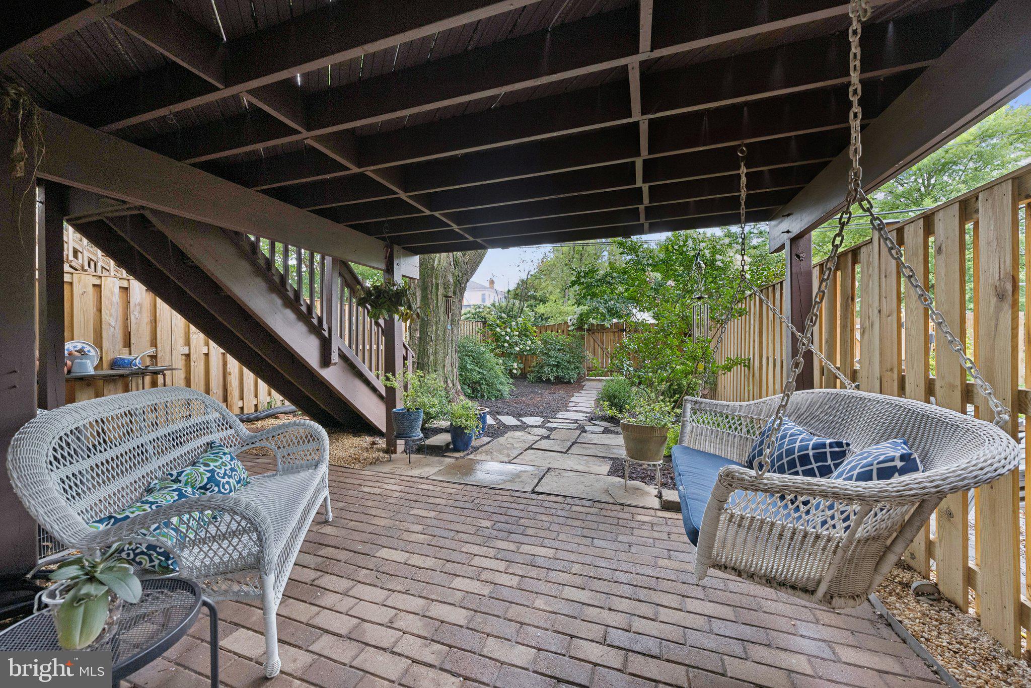 121 HARRISON STREET NE