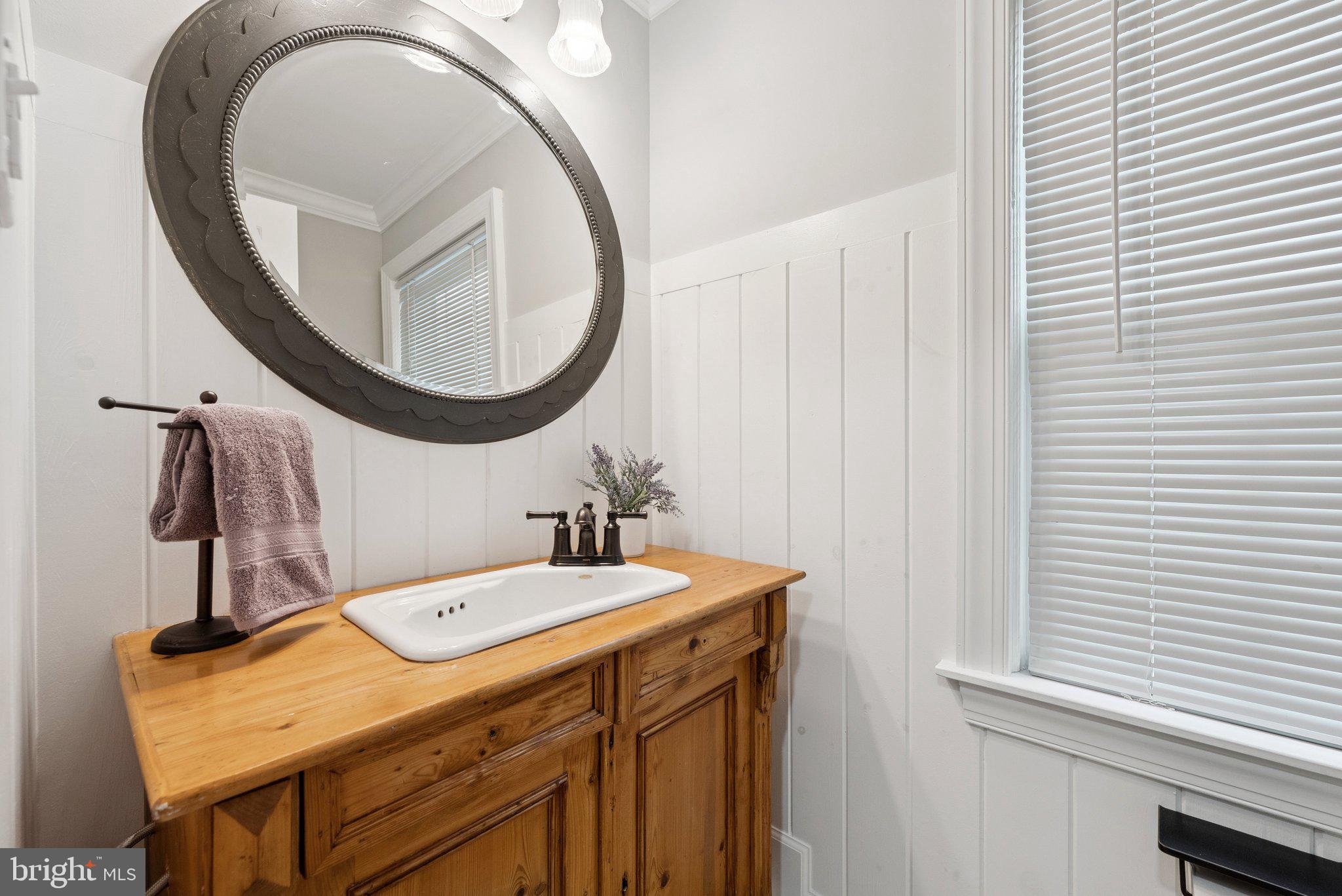 121 HARRISON STREET NE