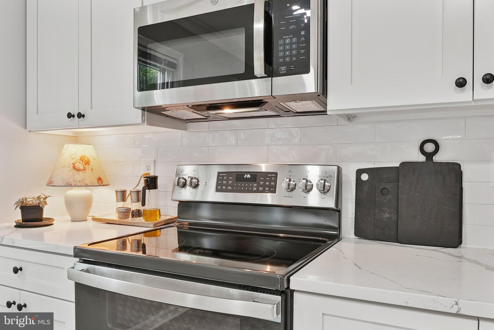 121 HARRISON STREET NE