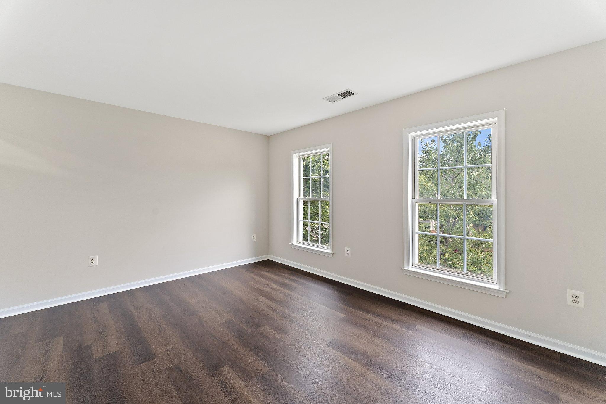 42652 LEGACY PARK DRIVE